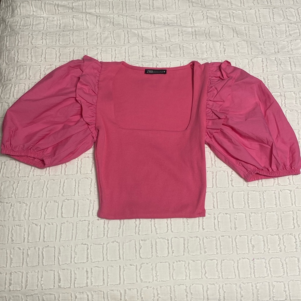 Zara hot pink puff sleeve crop top